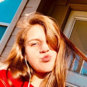 Meet your Posher, Kennedi